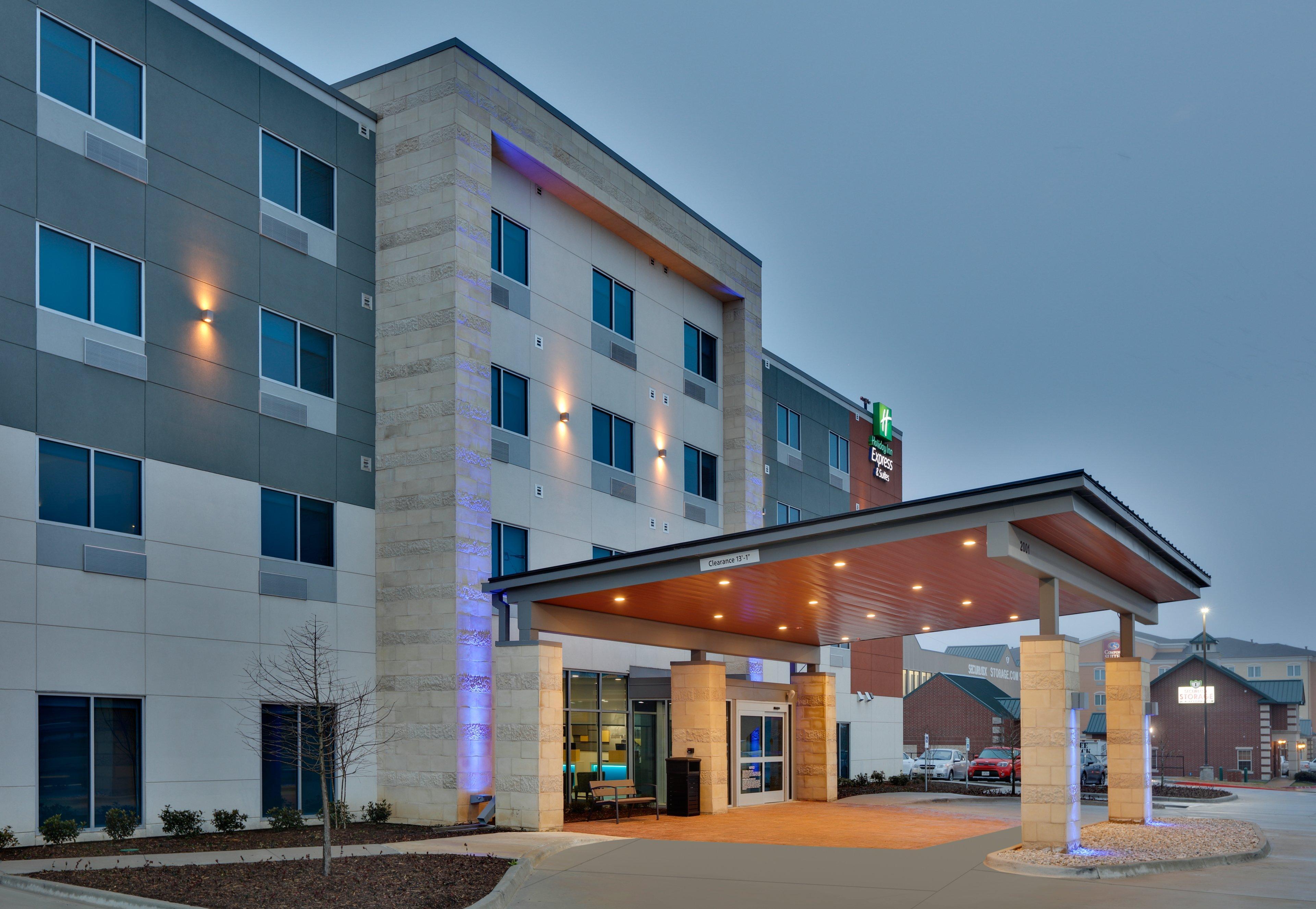 Holiday Inn Express & Suites Plano East - Richardson By Ihg Εξωτερικό φωτογραφία