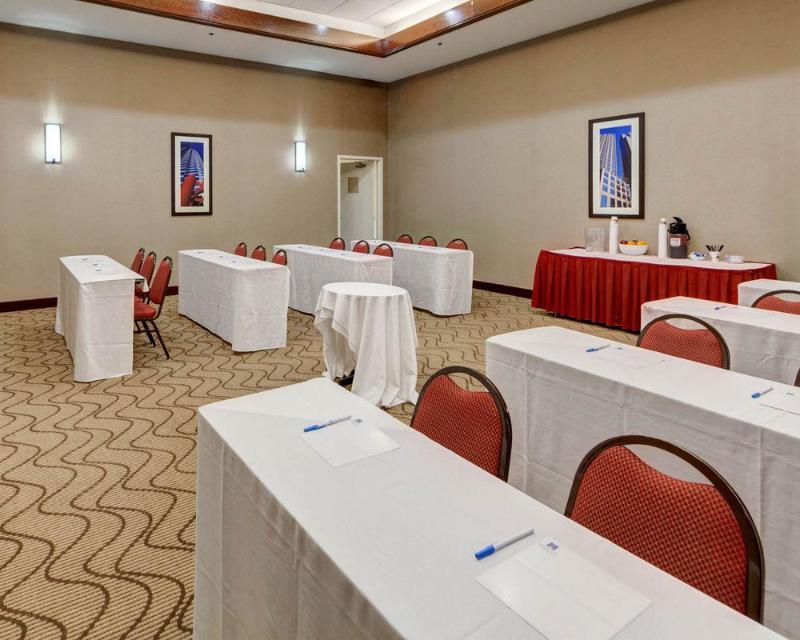 Holiday Inn Express & Suites Plano East - Richardson By Ihg Εξωτερικό φωτογραφία